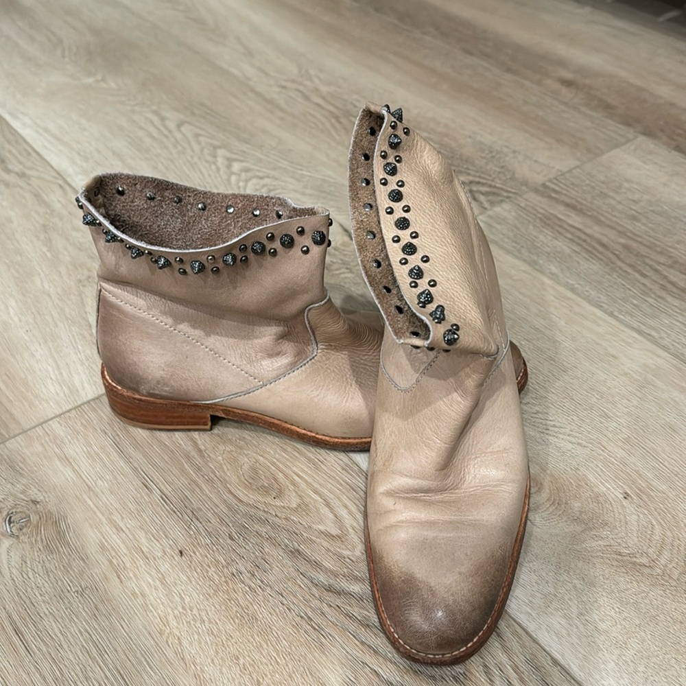 Tan zadig & Voltaire boots. Super comfortable!